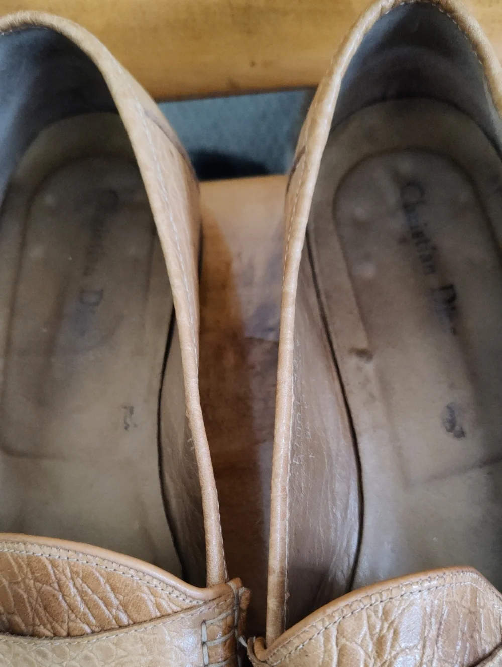 Vintage 90s Christian Dior Croc Embossed Loafer Tan Size 13 Made In Italy COA Christian Louboutin Penny Donna Croc Alligator Leather  main image 2